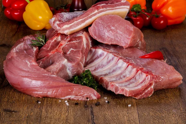 Carne Maiale Cruda Sfondo Legno — Foto Stock