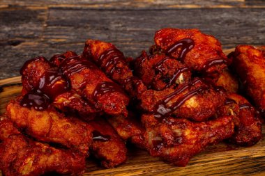 Buffalo kanatları Barbekü soslu tavuk