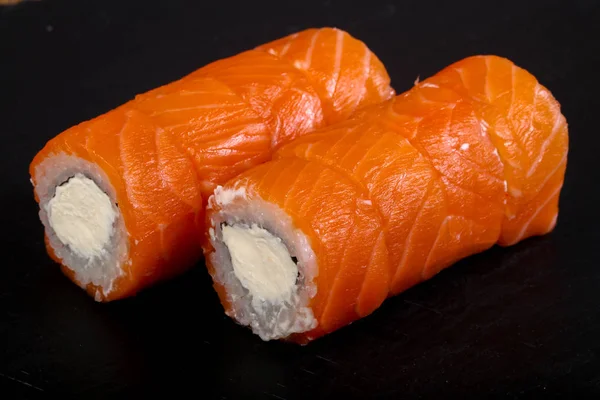 Salmon Roll Miękkimi Serem — Zdjęcie stockowe