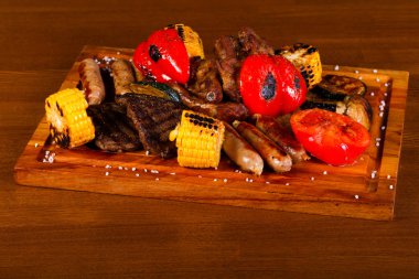 Izgara et karışımı plaka