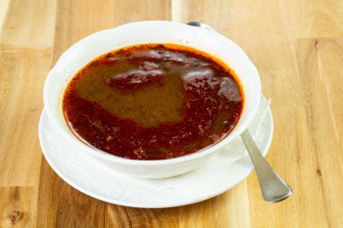 Sebzeli baharatlı mercimek çorbası