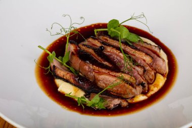 soslu ızgara duck meme