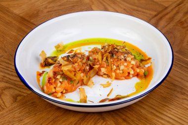 Lezzetli Somon tartar sos ile snack