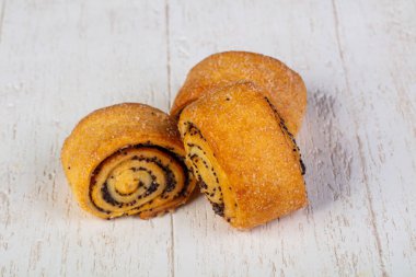 Tatlı tastu topuz reçel ile
