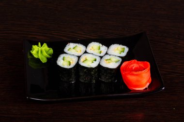 Japon geleneksel soğuk vejetaryen rulo