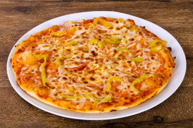 Pizza sarı dolmalık biber ile