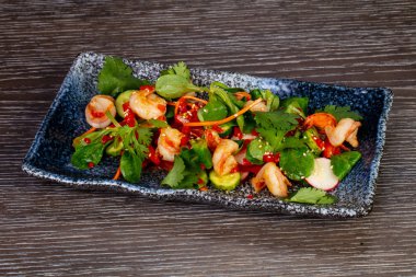 Karides lezzetli Tay salatası