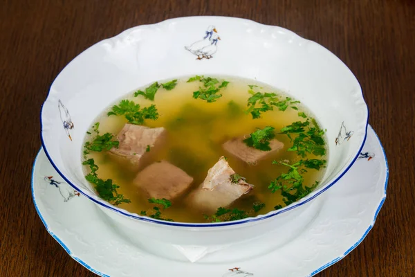 Leichte Rindersuppe Mit Kräutern — Stockfoto