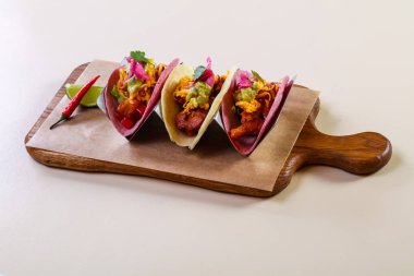 Etli Meksika geleneksel börek