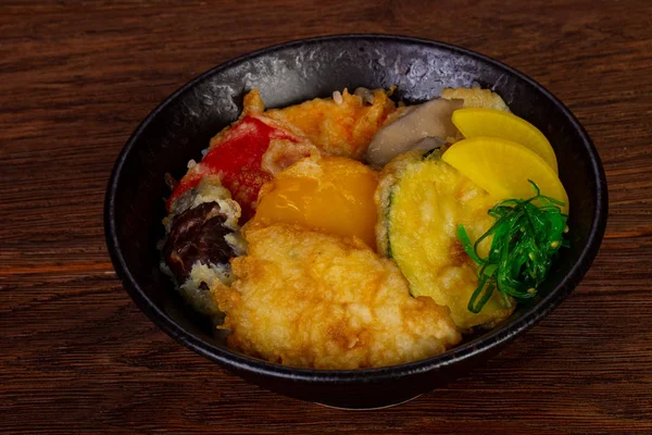 チャッカとビーガン野菜天ぷら — ストック写真