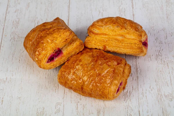 Delicious Puff Pastry Strudel — Stock Photo, Image