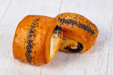 Tatlı tastu topuz reçel ile