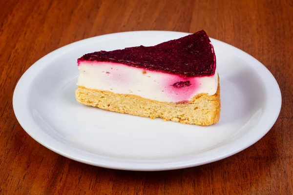 Delicioso Pedaço Bolo Souffle Framboesa — Fotografia de Stock