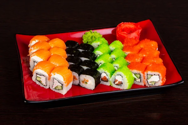 Conjunto Sushi Rolo Tradicional Japonês — Fotografia de Stock