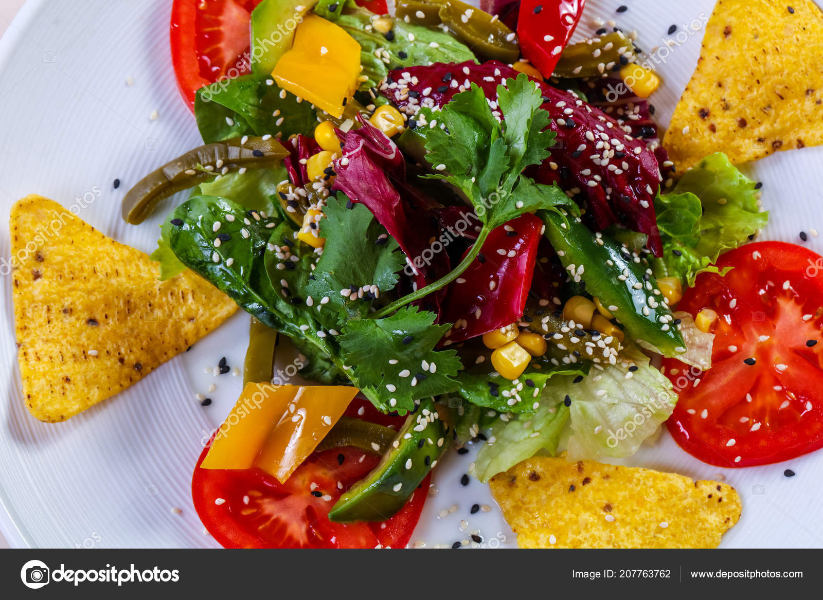 foto Салат с кукурузой и авокадо изображения foto Салат с кукурузой и авокадо изображения
