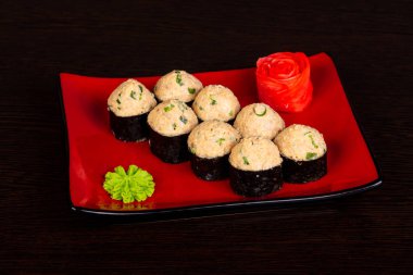 Japon rulo tavuk ve krema ile