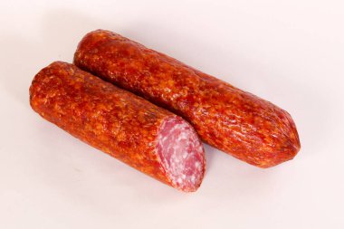 Kuru salamy sosis izole