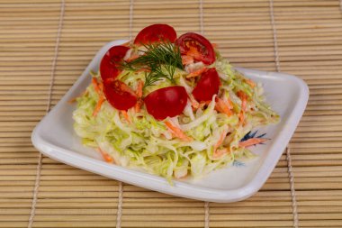 Lezzetli vitamini sebze salatası 