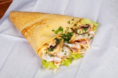 Tavuk jambon, gözleme ve mantar