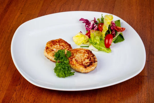 Gehaktballen Van Heerlijke Gebakken Kip Met Groenten — Stockfoto