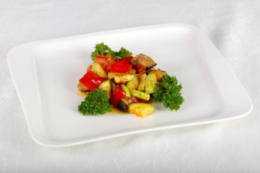 otlar pişmiş sebzeler