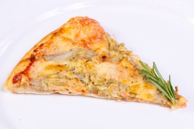 Lezzetli Pizza assortie sosis, mantar ve sebze