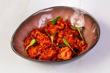 Kung pao tavuk biber ile