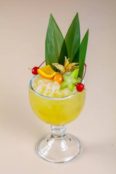 Hawaii Cocktailbar Getränk — Stockfoto