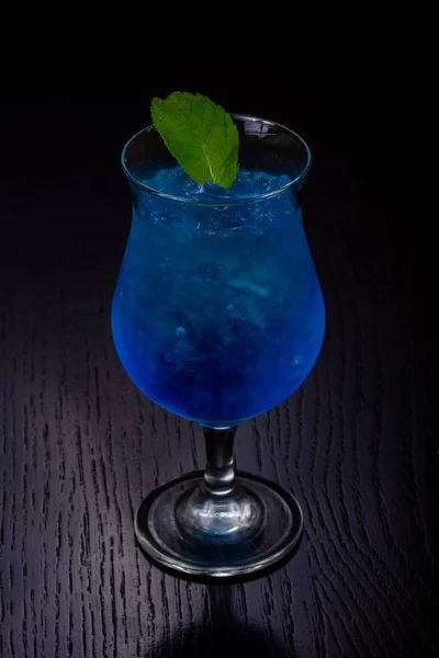 Sweet Blue Curacao Cocktail Mint — Stock Photo, Image