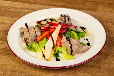 Sıcak Salata tavuk karaciğer ve sirke