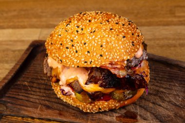 Lezzetli burger et ve peynir