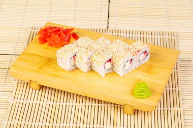 Havyar ve peynir ile Delcious Alaska rulo