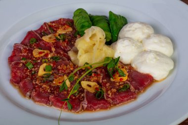 Ham Japon Genç Dana carpaccio