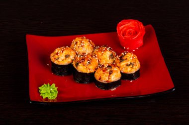 Japon sıcak lezzetli pişmiş rulo