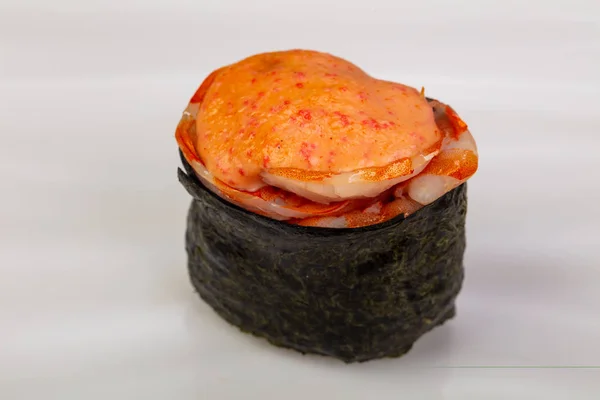 Krydret Gunkan Sushi Med Sauce - Stock-foto