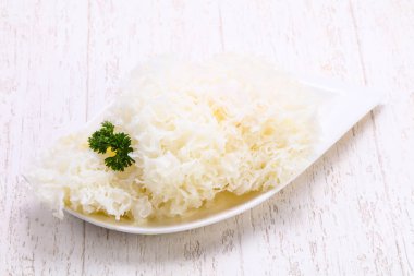 Ahşap mantar kaba aldı