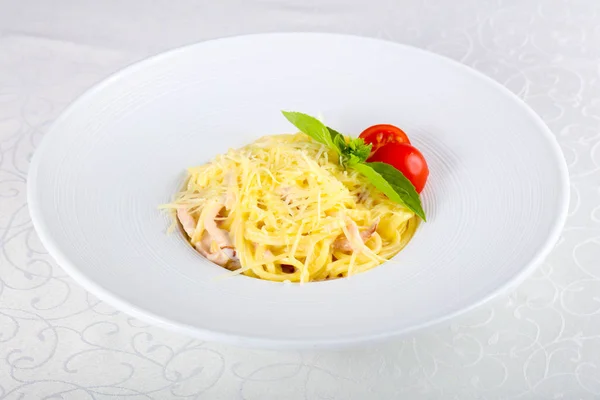 Pasta Carbonara Served Basil Leaves — Stock Photo, Image