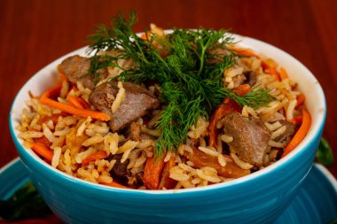 Özbek geleneksel plov etli