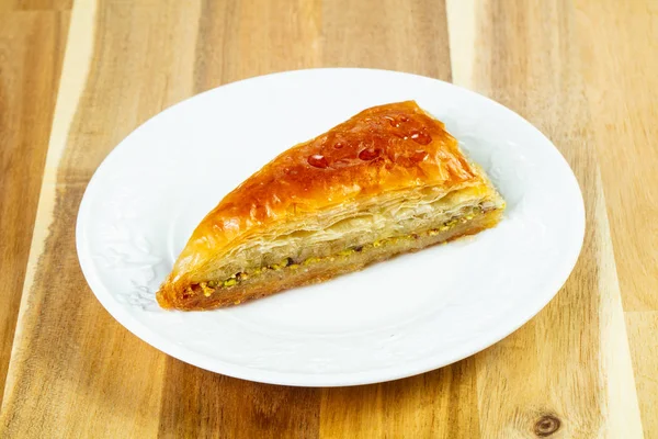 Сладкое Наслаждение Baklava Орехами — стоковое фото