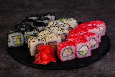 Japon Suşi ile çeşitli madde ayarla