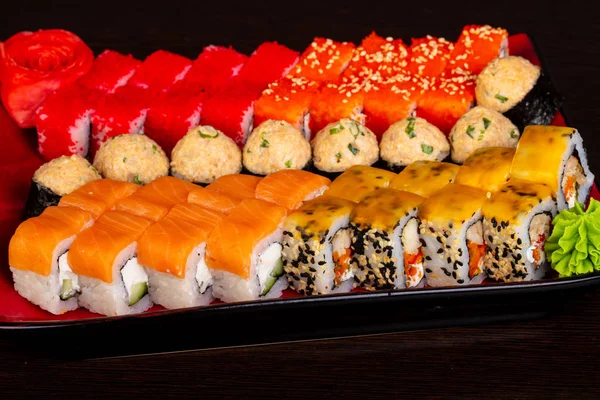 Conjunto Japonés Tradicional Rollo Sushi — Foto de Stock