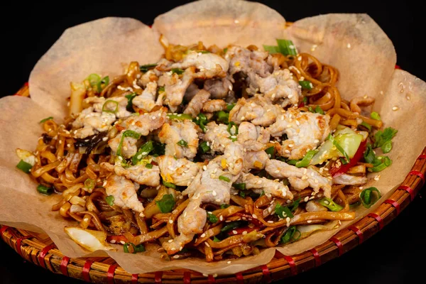 Asya Mutfağı Fried Noodle Ile — Stok fotoğraf