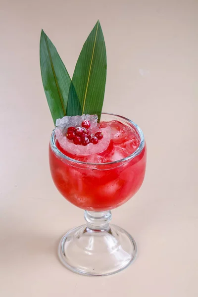 Sweet Koude Aardbei Cocktail — Stockfoto