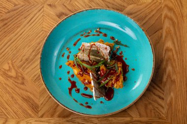 Estragon hizmet lezzetli tatlım pasta