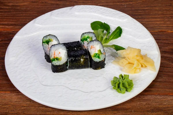 Rollo Maki Japonés Con Cangrejo Natural — Foto de Stock