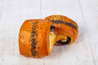 Tatlı tastu topuz reçel ile