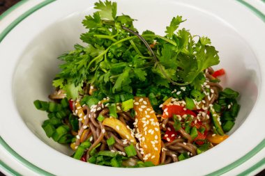 Lezzetli makarna erişte makarna