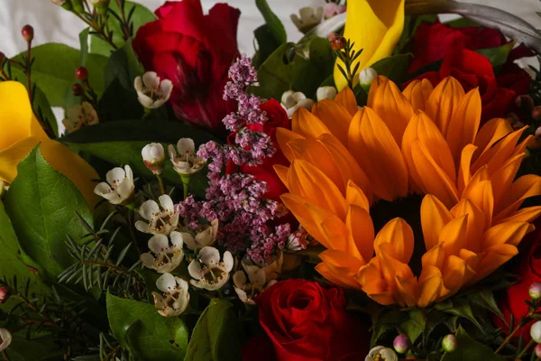 Bouquet Romantico Con Vari Fiori — Foto Stock