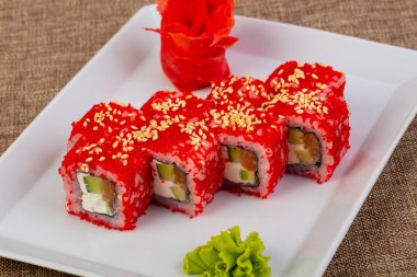 Somon ve salatalık ile