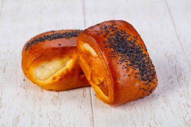 Tatlı tastu topuz reçel ile